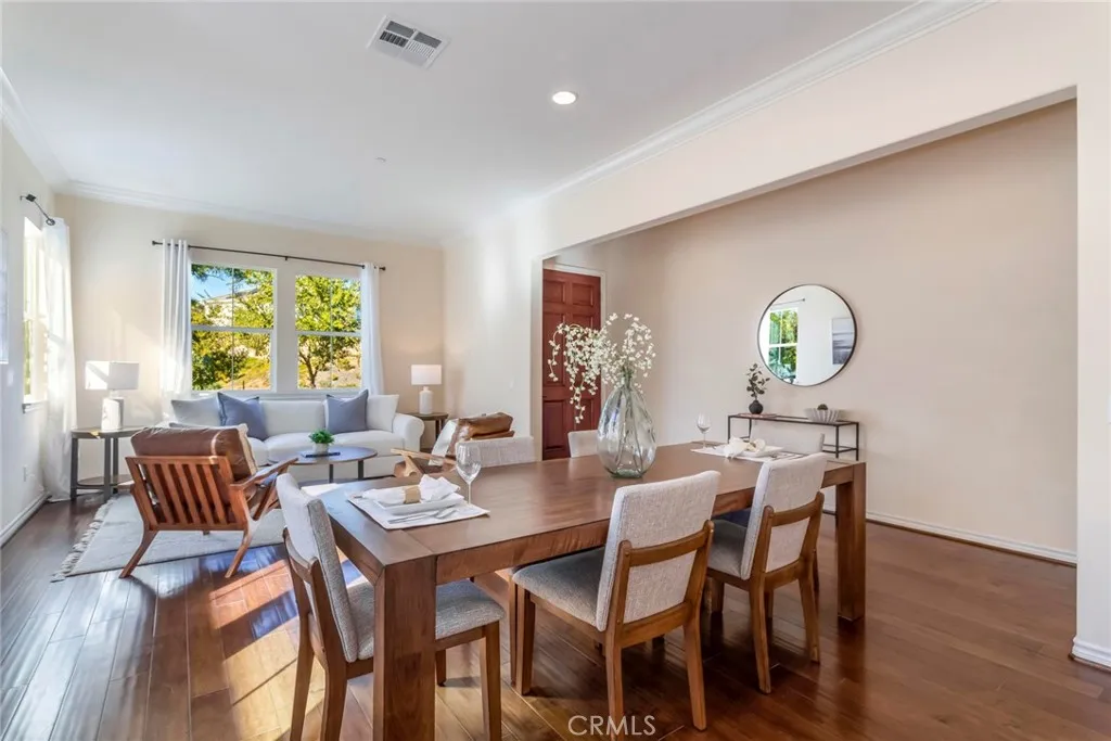 26420 Township Street, Saugus, California 91350 home-pic-12